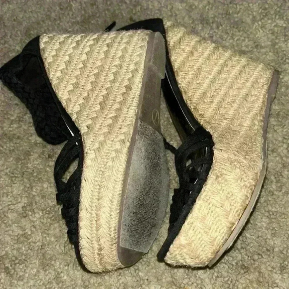 Gently used women’s Massimo supply Co. wedges size 7 - Picture 7 of 10